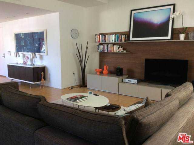 1351 Havenhurst Drive #PH2 West Hollywood, CA 90046