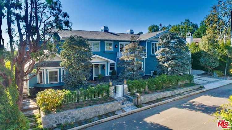 1237 Villa Woods Drive Pacific Palisades, CA 90272
