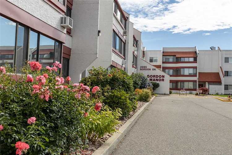 2085 Gordon Drive Kelowna, BC V1Y8S1