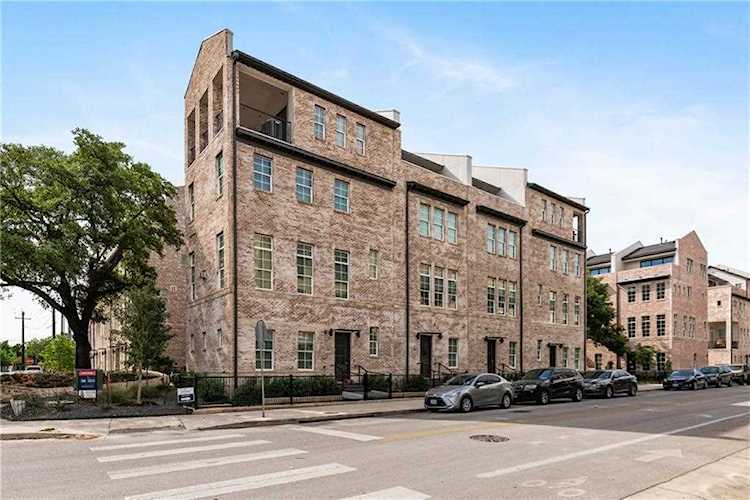 1305 Town Creek Dr #5 Austin, TX 78741
