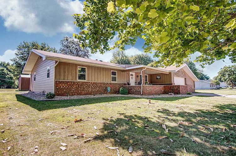 2701 William Drive Winona Lake, IN 46590