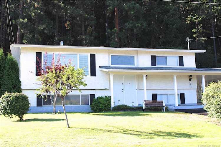 1321 Ponderosa Road West Kelowna, BC V1Z1M8
