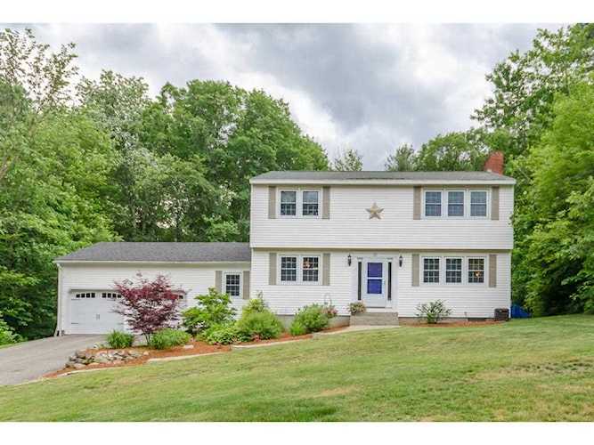 30 Briar Rd Bedford, NH 03110