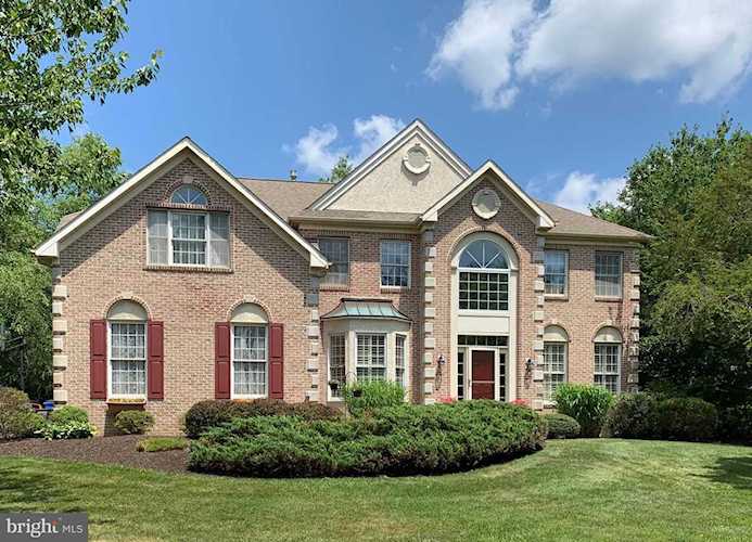 2054 Leedoms Dr Newtown, PA 18940