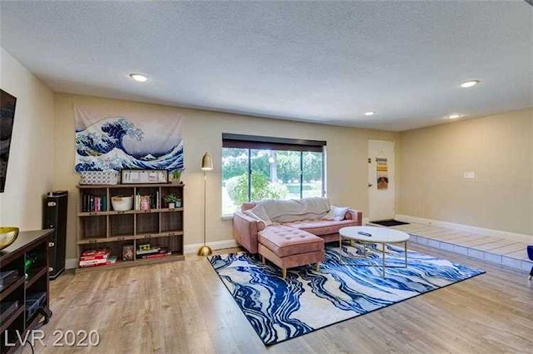 3257 Ennis Ct Las Vegas, NV 89121