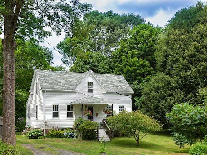 77 Meredith Way Portsmouth, NH 03801