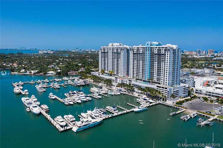 1800 Sunset Harbour Dr #1208 Miami Beach, FL 33139