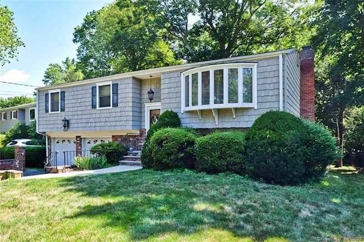47 London Lane Stamford, CT 06902