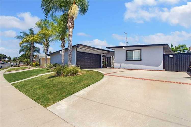 12930 Biola Avenue La Mirada, CA 90638