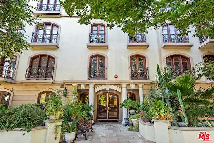 353 S Reeves Drive #202 Beverly Hills, CA 90212