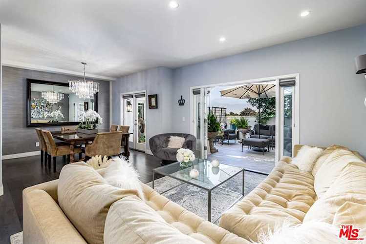 6435 Zumirez Drive #17 Malibu, CA 90265