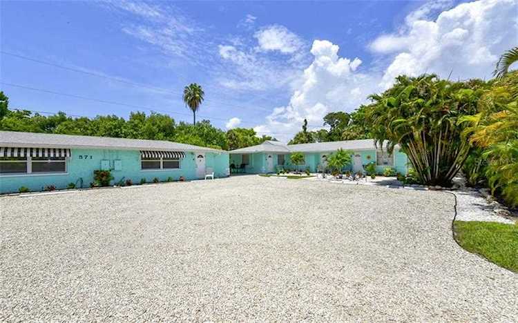 571 Saint Judes Dr #6 Longboat Key, FL 34228