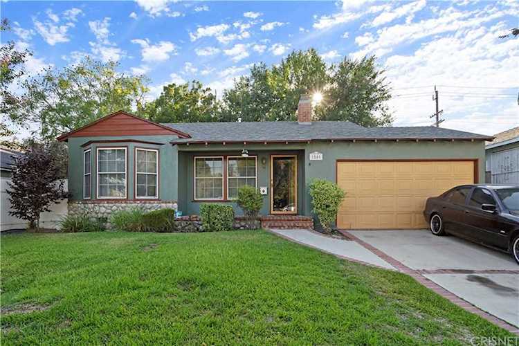 1805 N Hollywood Way Burbank, CA 91505