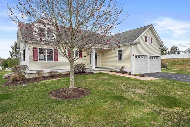 14 Lebaron Blvd #14 Lakeville, MA 02347