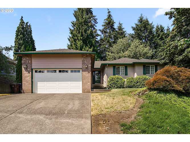 918 Clearbrook Dr Oregon City, OR 97045