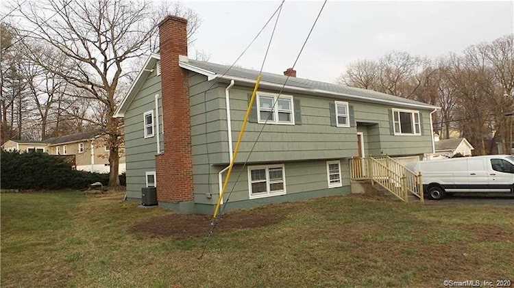 12 Glenvale Circle Bridgeport, CT 06610