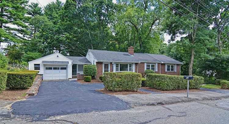 12 Roman Road Woburn, MA 01801