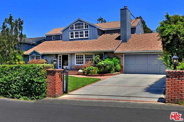 4018 Mary Ellen Avenue Studio City, CA 91604