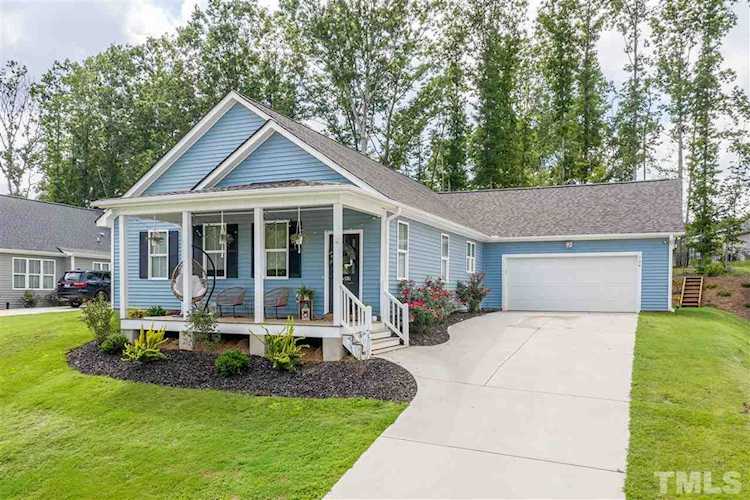 126 Ashley Woods Court Clayton, NC 27527