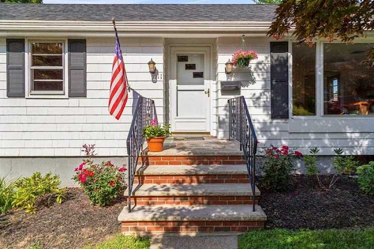 11 Evergreen Road Stoneham, MA 02180 | MLS 72701238 Photo 1