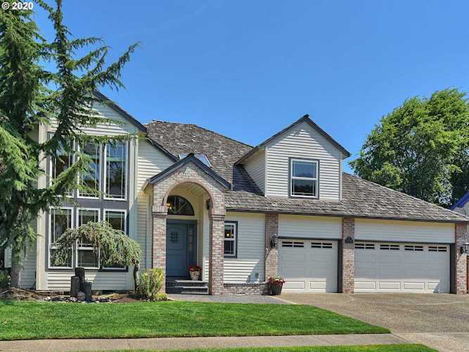 19742 Bellevue Way West Linn, OR 97068