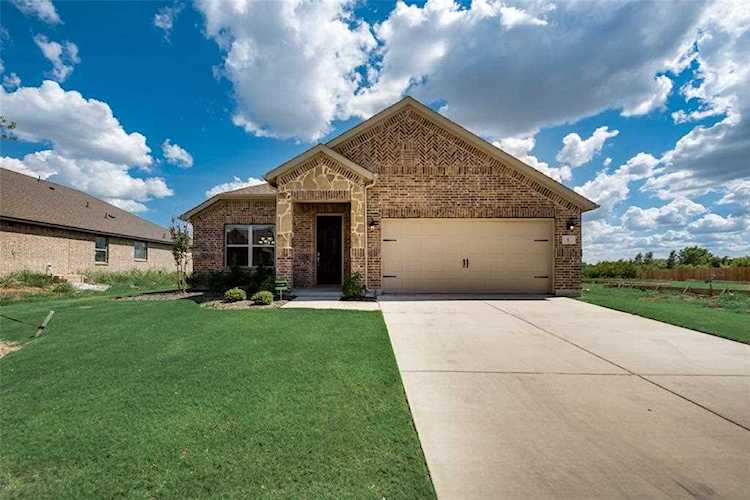 5 Pheasant Run Sanger, TX 76266