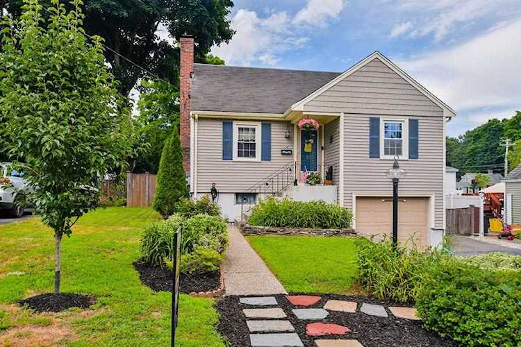 24 Ford St Dedham, MA 02026