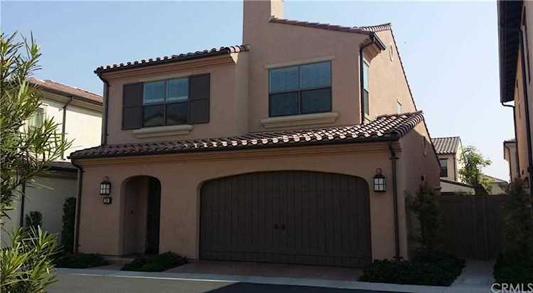 126 Island Coral Irvine, CA 92620