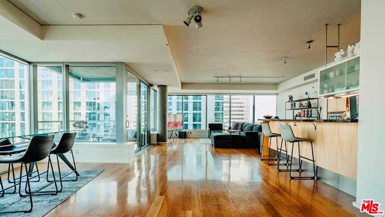1155 S Grand Avenue #1709 Los Angeles, CA 90015