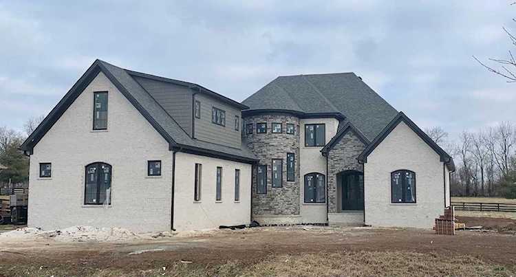 105 Late Bloomer Drive Nicholasville, KY 40356