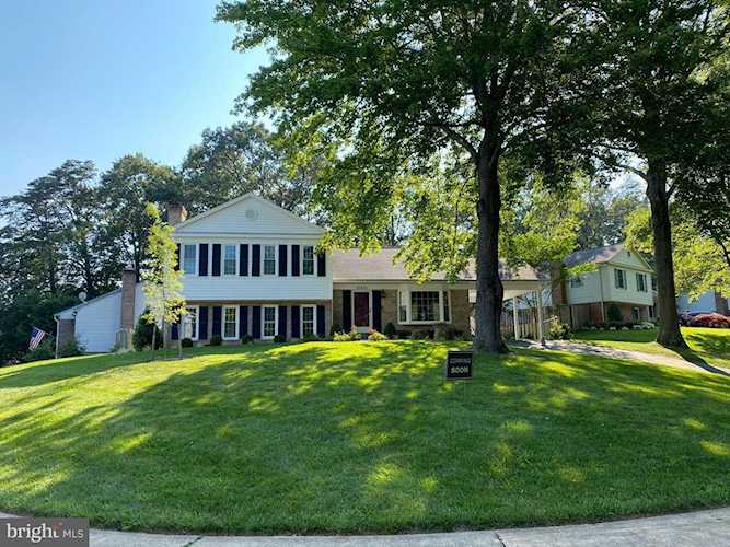 10901 Spurlock Ct Fairfax, VA 22032
