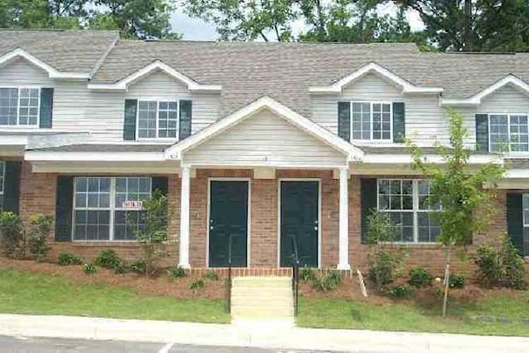 2738 W Tharpe St Tallahassee, FL 32303 in Savannah Crossing Photo 1