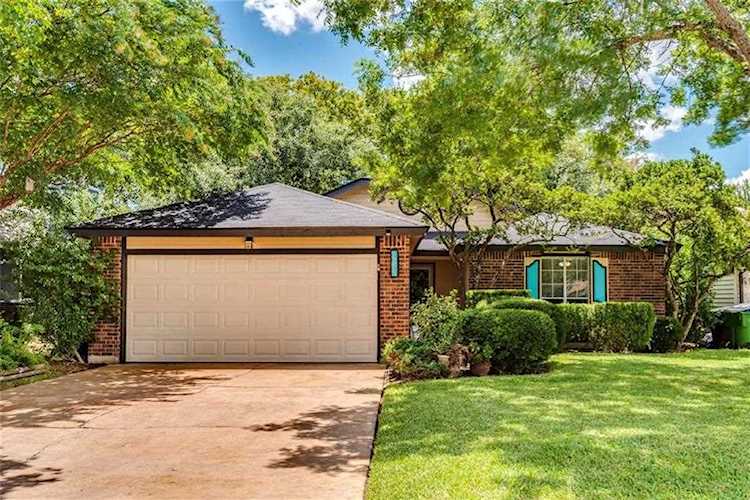 1613 Somerset Dr Round Rock, TX 78681