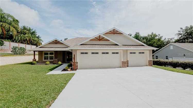 120 E Croton Way Howey In The Hills, FL 34737