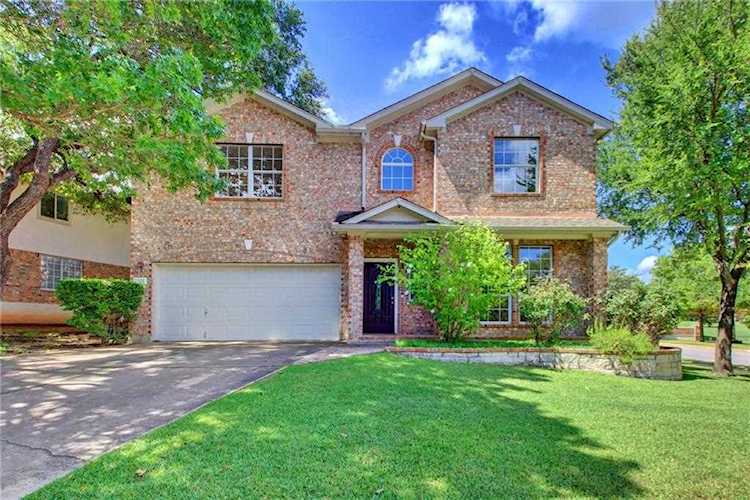 2201 Shark Loop Round Rock, TX 78664