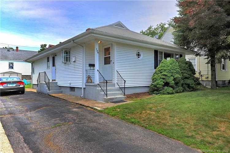 104 Goldenrod Avenue Bridgeport, CT 06606