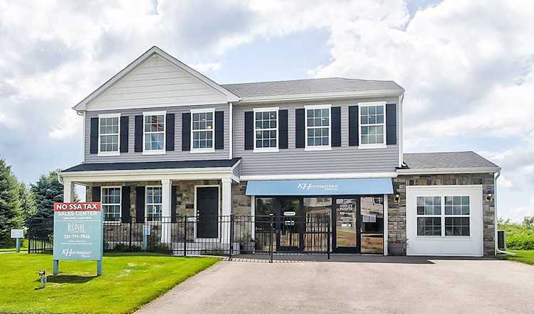 5 Eagle Dr Morris, IL 60450