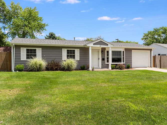 25 Surrey Rd Montgomery, IL 60538