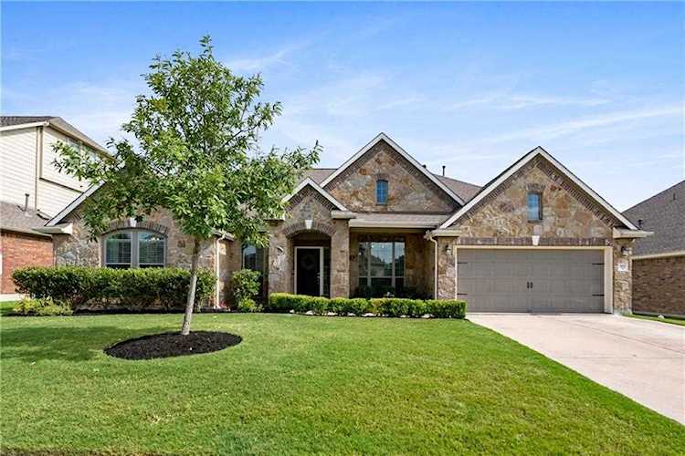 3217 Falconers Way Pflugerville, TX 78660