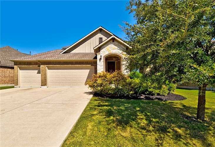 483 Oyster Crk Buda, TX 78610