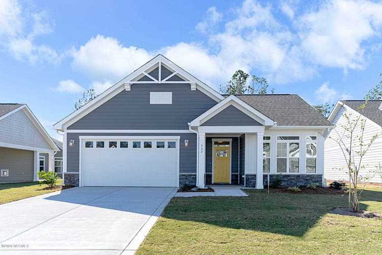 Home For Sale At 332 Victoria Charm Drive, Wilmington NC in Scotts Hill Village Photo 1