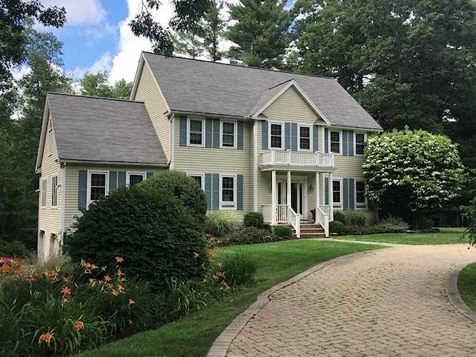 5 Hawk Ridge Rd Andover, MA 01810