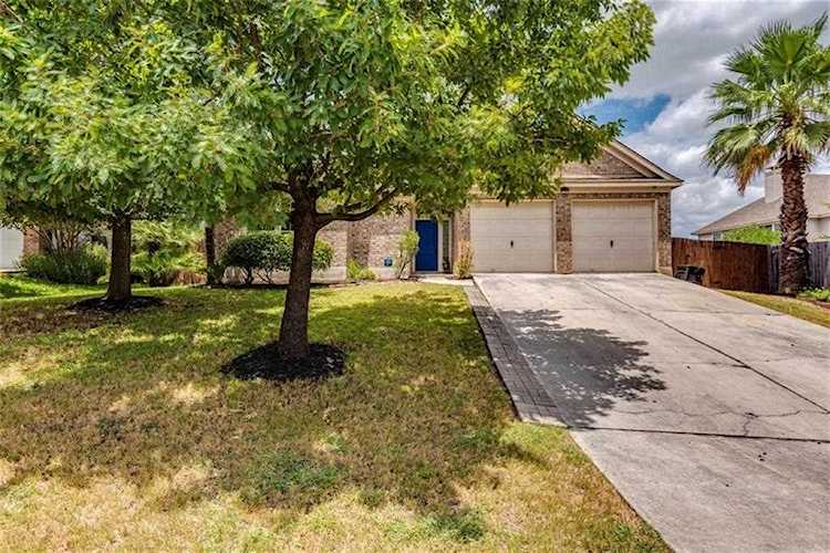 365 Otono Loop Kyle, TX 78640
