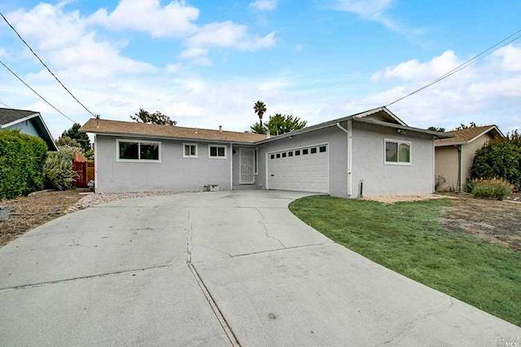 354 Burton Avenue Rohnert Park, CA 94928