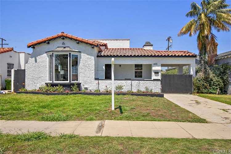 1271 W 83rd Street Los Angeles, CA 90044
