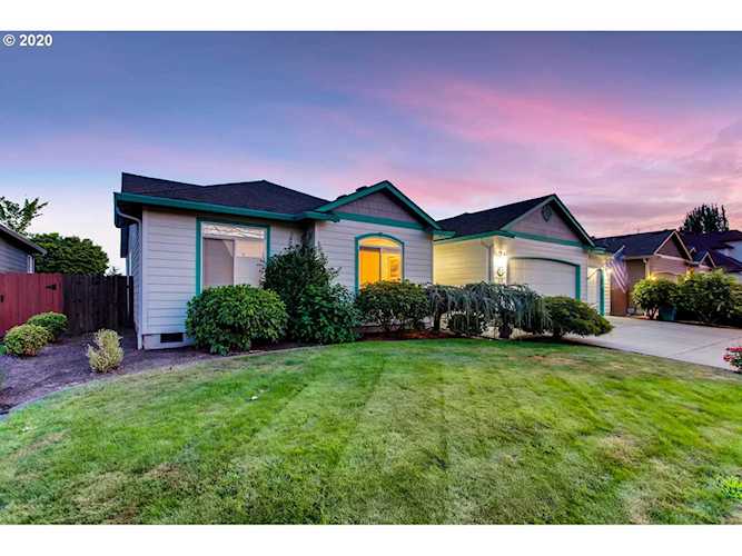 2305 NW 146th St Vancouver, WA 98685
