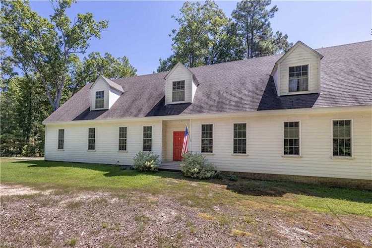 22401 Pinewood Rd Williamsburg, VA 23185