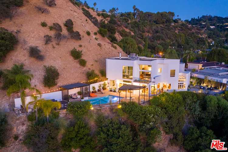 3778 Sheridge Drive Sherman Oaks, CA 91403