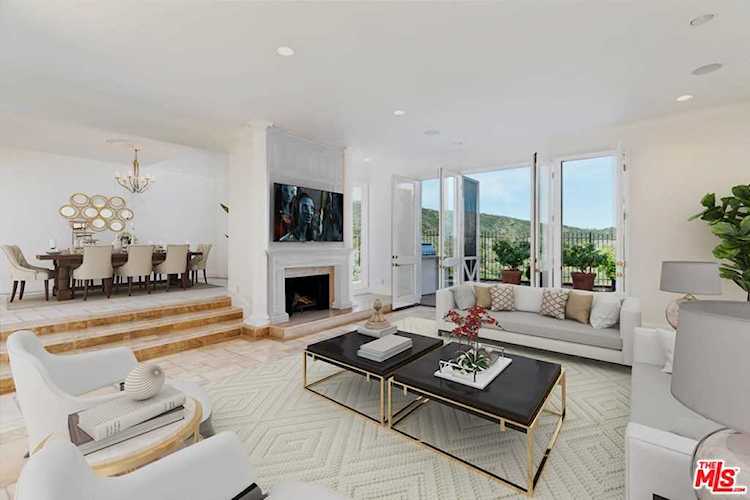 12357 Ridge Circle Los Angeles, CA 90049