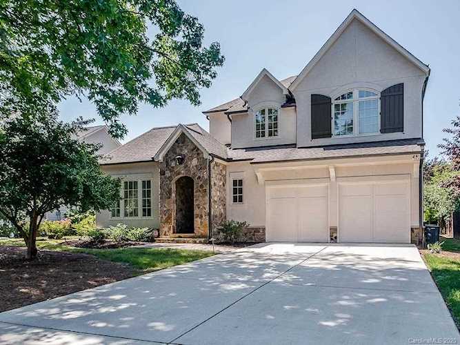 3426 Woodbine Ln Charlotte, NC 28210